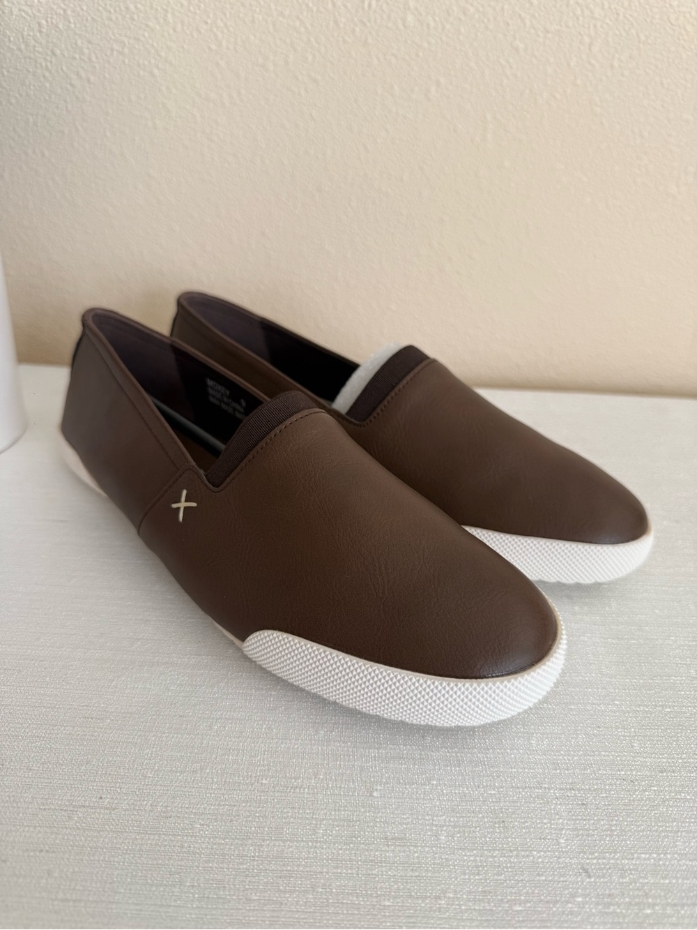 BOUTIQUE Corkys Moxey Casual Slip-On Sneakers in Brown